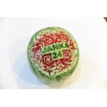 Vyrezaný melón na narodeniny s textom do ruky
